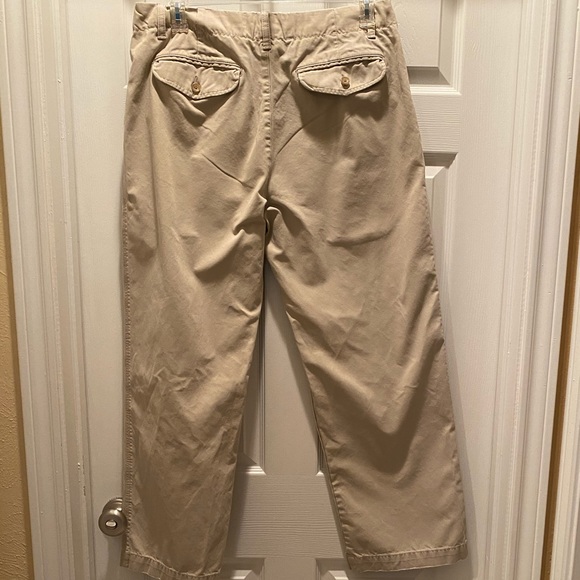 Banana Republic 35 x 30 Khaki Chino Pants - Picture 2 of 9